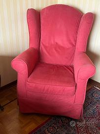 Poltrona rossa design classico