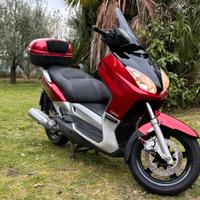 X-Max 250 tagliandato pronto uso 1.150€