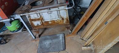 Stufa a legna antica