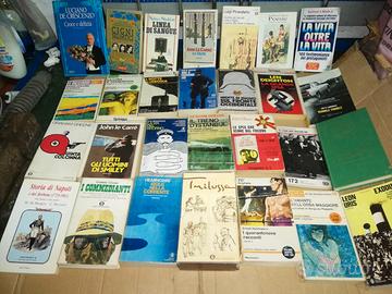 21 Libri da Lettura Romanzi Gialli Poesie ecc