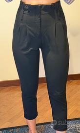 Pantaloni neri Bershka – taglia M