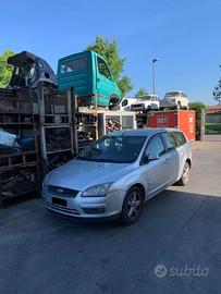 Ricambi Ford Focus 2006 - Varie vettura per ricamb