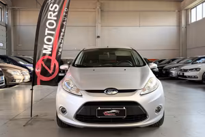 Ford Fiesta 1.2 82 CV 5 porte Titanium NEOPATENTAT
