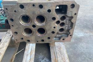 Testata 3512D e pompa d’acqua