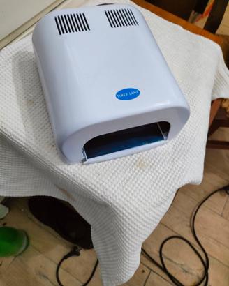 lampada UV per Ricostruzione unghie 