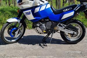 Yamaha xtz super tenerè 750