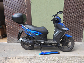 Kymco Agility 125cc R16+ 2021 incidentato
