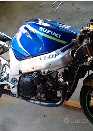 Serbatoio suzuki gsxr k1-k2