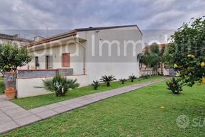 Villa singola con terreno a Fiumefreddo di Sicilia