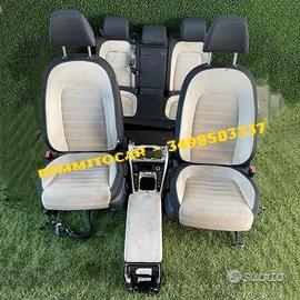 Ricambi tappezzeria Volkswagen Passat 2012