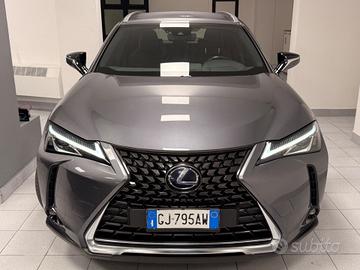Lexus UX 250h Executive Garanzia 12/24/36