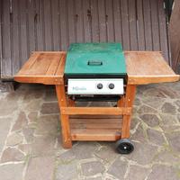 barbecue a gas con pietra lavica