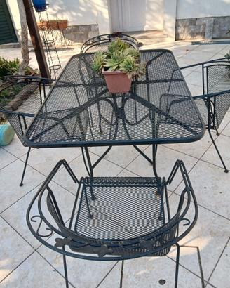 Tavolo giardino e sedie