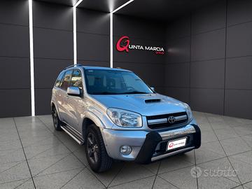 ToyotaRAV4 2.0 D-4D 5 porte-PELLE/TETTO APRIBILE