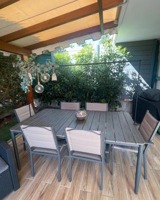 Tavolo giardino con 6 sedie
