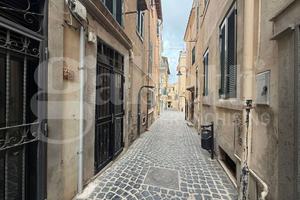 Negozio Nettuno [Cod. Baluardo 23VCG] (Nettuno cen