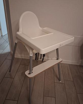 Seggiolone Ikea con poggiapiedi