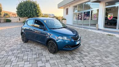 Lancia Ypsilon 1.0 FireFly 5 porte S&S Hybrid Gold