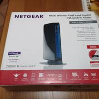 SPLENDIDO ROUTER /MODEM NETGEAR 3700 V2
