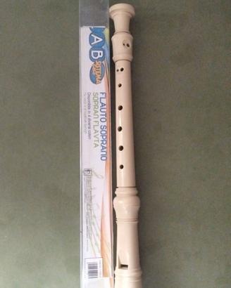 Flauto soprano dolce  con la sua custodia