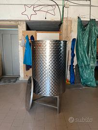 Cisterna vino
