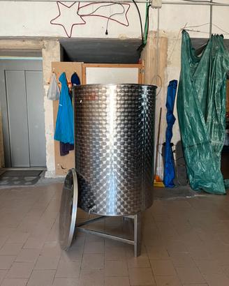 Cisterna vino