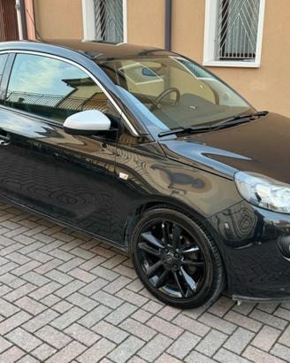 Opel Adam 1.4 87 CV GPL Adatta a Neopatentati
