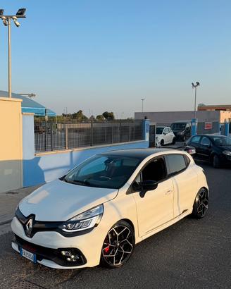 CLIO RS TROPHY 2015