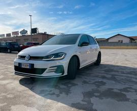 Volkswagen Golf GTI 7.5 Performance 245CV