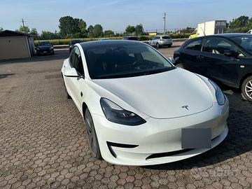 Tesla Model 3 RWD Standard