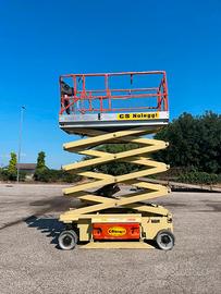 piattaforma a pantografo JLG 2646 ES