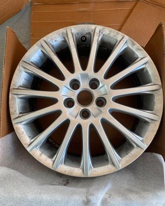 Cerchio in lega 16”