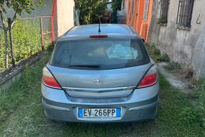Opel astra 2005