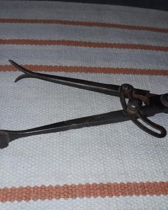 Utensile antico
