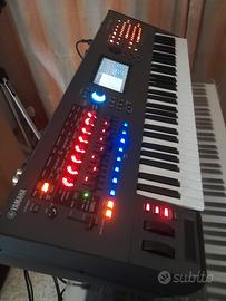 Yamaha Montage 6 con librerie