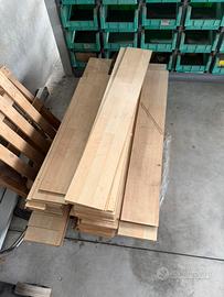 Pavimento laminato IKEA effetto rovere chiaro..