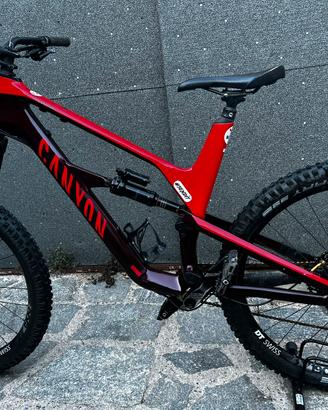 Bici da enduro canyon