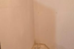 Cantinola di 10mq all' interno di un palazzo