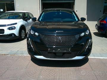 Peugeot 2008 BlueHDi 100 S&S Allure Navi Pack