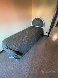 Letto  singolo con  rete e mterasso