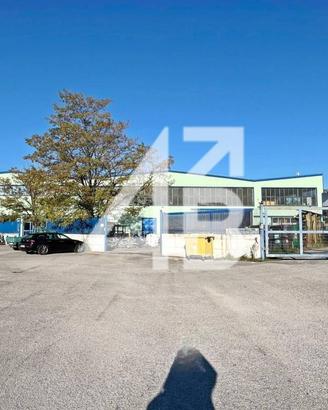 CAPANNONE - 3.280M² - VIA J. RESSEL, 5