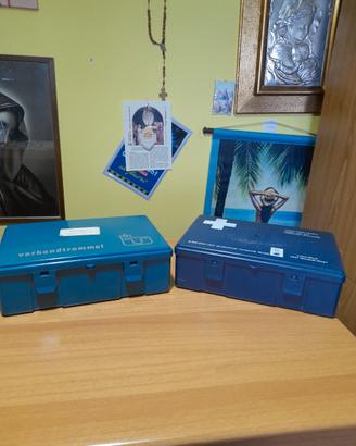 LOTTO 2 BOX PRONTO SOCCORSO TEDESCA X BUS VINTAGE 