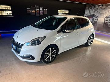 Peugeot 208 PureTech 82 5 porte Allure