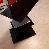 Tavolino in vetro nero