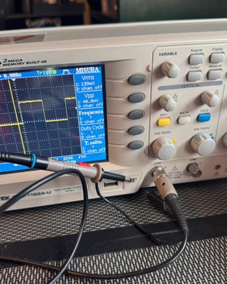 Oscilloscopio GwInstek GDS 1152A-U 150Mhz 1G Sa/s