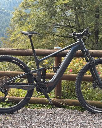 Giant Stance E+ 1 Cold Iron e-bike