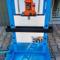 PRESSA IDRAULICA 12T