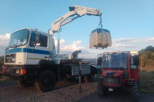 Camion Man 4x4 380cv con gru cormach