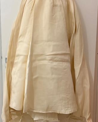 Abito da sposa romantico color champagne – stile v