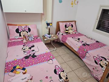 letto e sottotetto con materassi